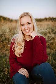 Pin On Senior Portraits Caitlin Tyner Photography