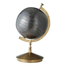 Globe Gris H 53 Cm Autour Du Monde Maisons Du Monde Deco Maison Du Monde Maison Du Monde Objet Deco Maison