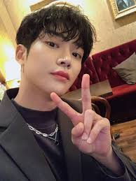 I'll be having 2 $100 months in a row 🥹 Engagement for engagement? Yes  I'll really do it back !🥰