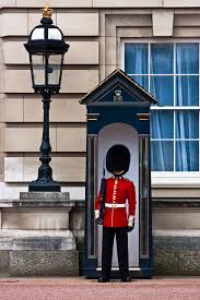 Meet the buckingham palace guards and buy buckingham palace tickets. Changing The Guard Wachablosung In London