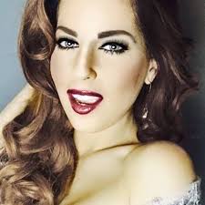 ELIZABETH TAYLOR, CLIENT