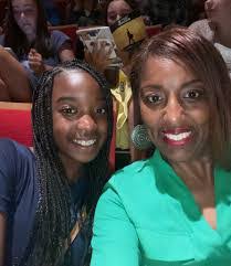 Ginger Mclean's Instagram, Twitter & Facebook