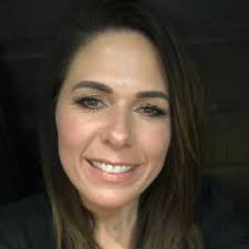 Katie Handy (@ktwoodster)