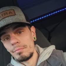 Dan Cull (@danbcull)