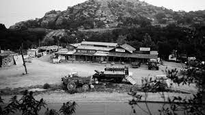 It's just weird how spahn ranch went from ground zero to some of california's most infamous murder cases to an overgrown patch of weeds a few decades later. How Spahn Movie Ranch Became Manson Family Headquarters History