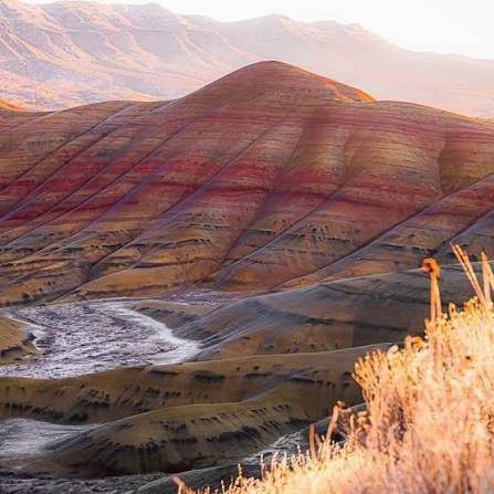 Oregon's Painted Hills feel like a watercolor painting come to life. Have  you been? What's your favorite photo-worthy spot in Eastern Oregon? 📷:  @offroad_landscapes
