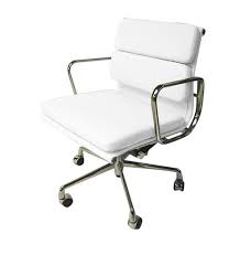 White dining chair set, modern kitchen chairs with wooden leg, boho chic chairs, white accent chairs, eames style midcentury dining chairs, ojackart. Replica Eames Low Back Soft Pad Management Office Chair White