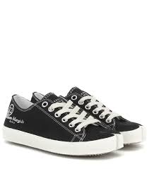 Tabi Canvas Sneakers