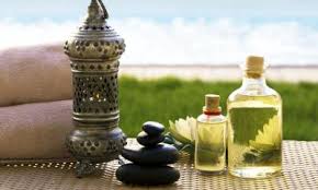 Risultati immagini per IMMAGINI OLIO ESSENZIALE