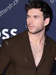 The suit.. the hair.. the BEARD!! 🫠🫠 Luke Newton the man that you are. 🥰  #lukenewton