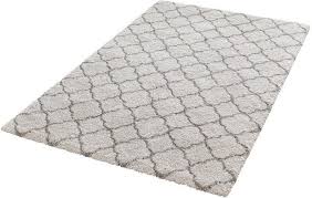 Hochflor teppiche zeichnen sich durch ihre besondere weichheit aus. Pin Auf Drinnenstyle