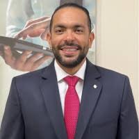 50+ perfiles de «Alex Pimentel»