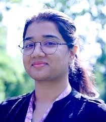 Rea Singh's Instagram, Twitter & Facebook