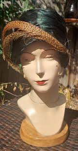 TravelThroughTimeBus