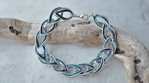 Den anlass kennen wahrscheinlich viele von euch: Diy Armband Halskette Mit Flechttechnik Aus Nespressokapseln 2 Upcycling Schmuck Selbermachen Youtube