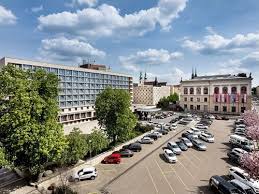 Prošli jsme hlavní koncertní sál, který zároveň slouží jako zkušebna filharmonie brno. Kudy Z Nudy Brnenska Muzejni Noc 2021