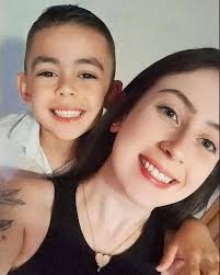 Hola buenas tardes hermosa aquí extrañandola chiquita