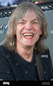 Mike stern hi-res stock photography and images