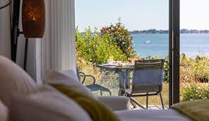 Piscine chauffée et couverte (15 avril au 15/10), salle de sport, billard. Maison D Hote En Bretagne Chambre D Hote Haut De Gamme En Morbihan