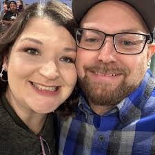 Looking for a wedding venue for 2026 that's not a barn within an hour from  Knoxville. Around 175 guests for less then $8,000 is ideal. Thanks!!