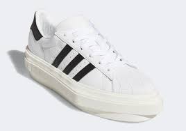 Beyoncé lends her elegance and perspective to the iconic silhouette for the 50th anniversary of the superstar. Beyonce Adidas Superstar Platform Fy7730 Release Date Fitforhealth