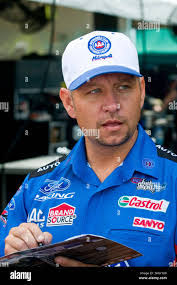 Mitchell Neff's Instagram, Twitter & Facebook