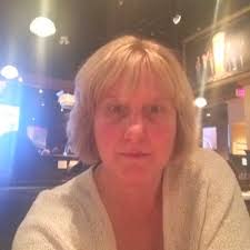 Lisa Canham's Instagram, Twitter & Facebook