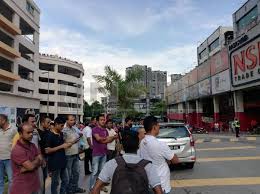 Are you stuck cooking at home during this. Police Shoot Dead Five Robbers In Kuchai Lama Mall Nsttv