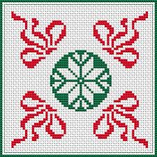 Christmas Biscornu Free Cross Stitch Pattern Biscornu