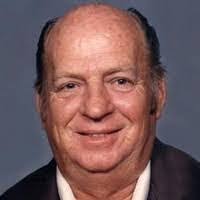 Robert Prause's Instagram, Twitter & Facebook