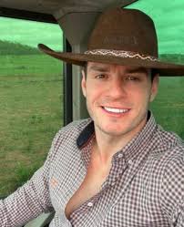 Gustavo do BBB usa humor em vídeos nas redes sociais para mostrar rotina de  fazendeiro