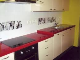 decorating kitchen with red countertop