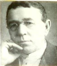 Andrew Amundsen's Instagram, Twitter & Facebook