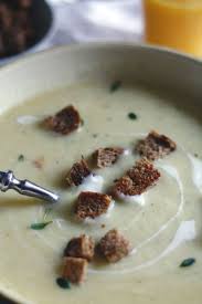 Rezept Pastinakensuppe Mit Croutons Naschenmitdererdbeerqueen Naschenmitdererdbeerqueen De Rezepte Lebensmittel Essen Pastinake