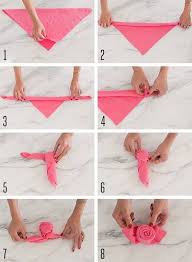 Diy Bastelideen Zur Hochzeit Mit Denen Du Deine Gaste Verzauberst Stoffservietten Falten Servietten Falten Rose Servietten Falten Weihnachten