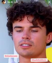 I see why Tupac was beefing with everybody. The whole world fake as  hell😭🤣