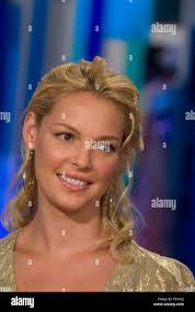 Suzanne Mcgowan's Instagram, Twitter & Facebook