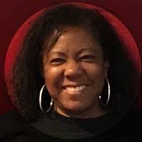 Lisa Ladson's Instagram, Twitter & Facebook