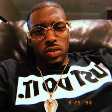 Happy 36th Birthday to my wife—aka the woman who somehow manages to look  this good, raise these kids, and still have enough energy to side-eye me  when I'm being extra. We took