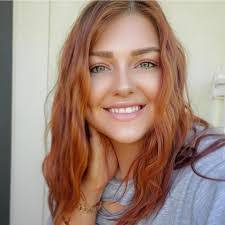 Shannon Getz's Instagram, Twitter & Facebook