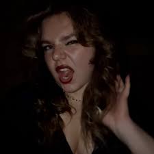 I will never forget a little girl called me a B A D D I E I said nahhhh  girl and she was only 3🤯🥵 cause dpwm 🤣🤍