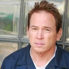 Tim Halpin's Instagram, Twitter & Facebook