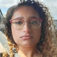 Kylie Marsh's Instagram, Twitter & Facebook