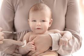 Unser kleiner ist 10wochen alt und hat noch keine tränen. Impftermin Beim Baby 8 Tipps Wie Er Ertraglicher Wird Babyartikel De
