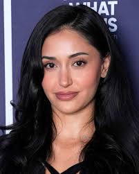 Broadway Star Kristin Chenoweth Shares the Life-Changing Advice From Carol  Burnett She'll Never Forget