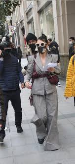 Lyrics for kötülük by hande yener. Hande Yener Zor Gunler Geciriyor Tartismasiz Tarafsiz Ilkeli Haber Sitesi Yuh Haber