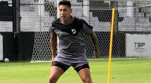 El estadio eva perón será el escenario del partido que comenzará a las 21.15, con arbitraje de jorge baliño y transmisión de la tv pública y fox sports premium. Las Sorprendentes Revelaciones De Brian Sarmiento El Club Grande Al Que Le Dijo Que No El Peor Insulto Que Recibio Y Tuvo Un Affaire Con Sol Perez Infobae