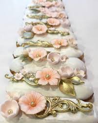 Clairs Eclair Pateachoux Chouxpastry Classic French Pastry Dessert Creamfilled Decorated Chocolate Flowers Yum Instaar Eclairs Choux Pastry Pastry