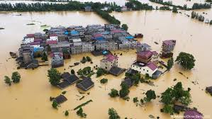 Floods can be dangerous for communities, lasting days, weeks or sometimes even longer. China Floods Over 140 Dead As Yangtze River Bursts Banks News Dw 13 07 2020