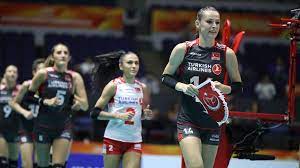 Türkiye kadın millî voleybol takımı, türkiye voleybol federasyonu tarafından yönetilen ve türkiye'yi uluslararası kadın voleybol karşılaşmalarında temsil eden takımdır. A Milli Kadin Voleybol Takimi Nin Aday Kadrosu Belli Oldu